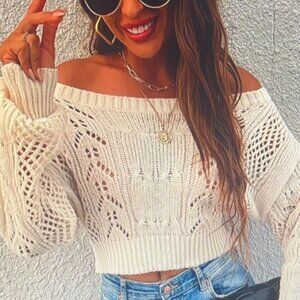 Brand New NWT Comfy Cropped Sweater Size L NWT